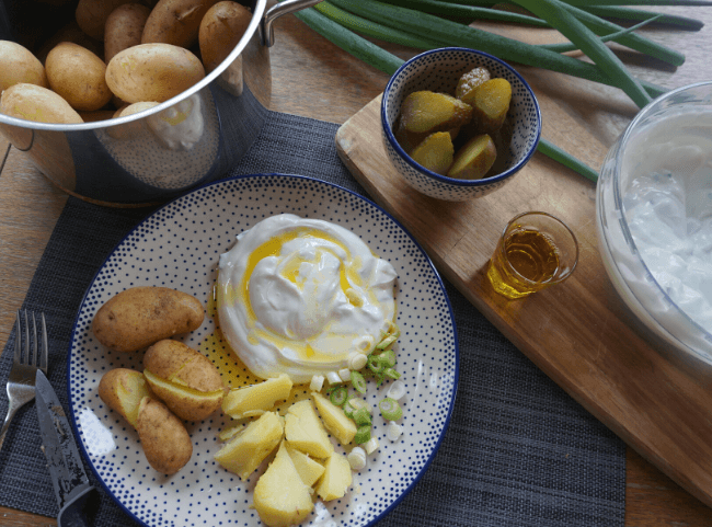 Pellkartoffeln mit Quark und Leinöl