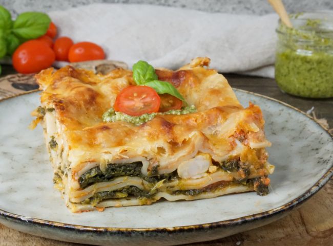 Pesto Lasagne mit Shrimps und Spinat