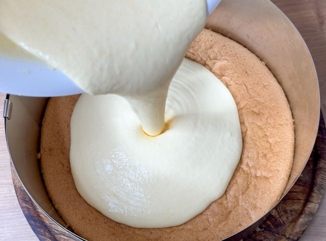 Ostertorte Pfirsich-Melba