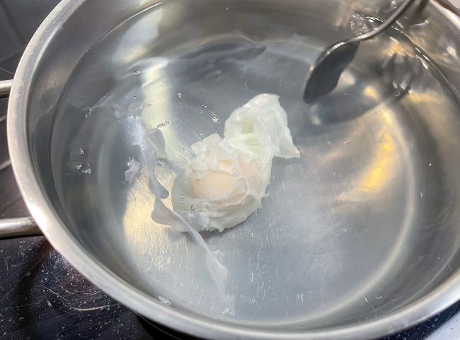 Pochiertes Ei kochen Pochiertes Ei kochen