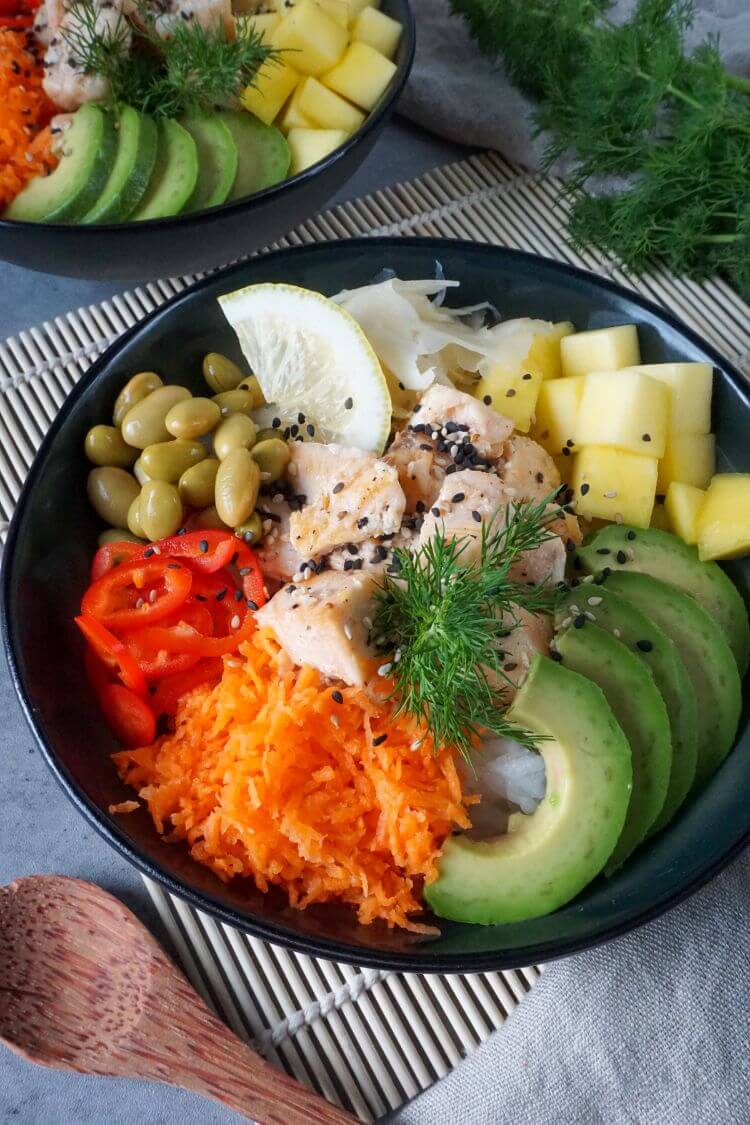 Poke Bowl mit Lachs