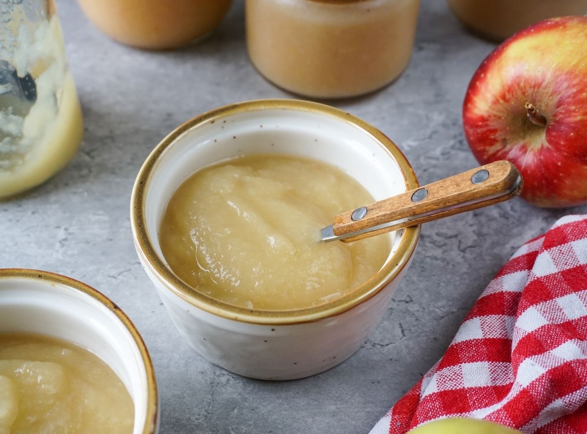 14 Rezepte mit Apfelmus, um dein Glas mit Genuss aufzubrauchen 14 Rezepte mit Apfelmus, um dein Glas mit Genuss aufzubrauchen
