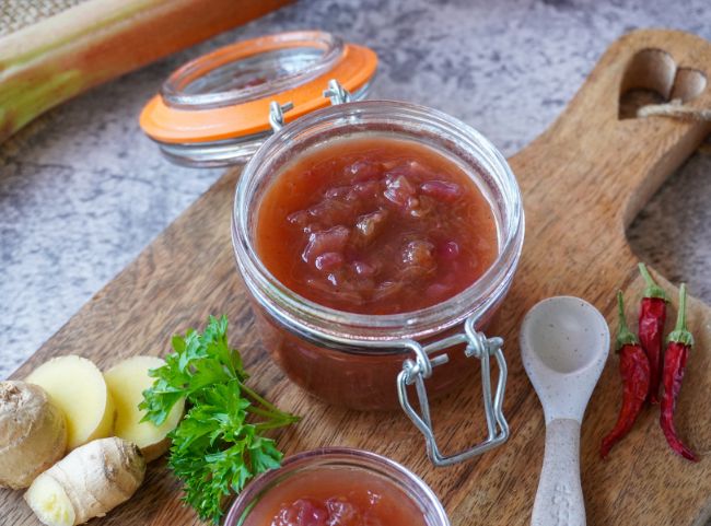 Rhabarber Chutney