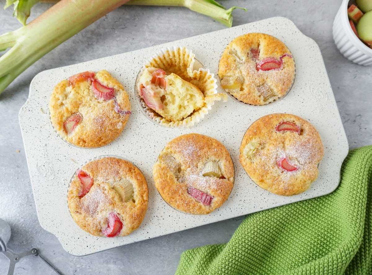 Rhabarber-Muffins mit Joghurt