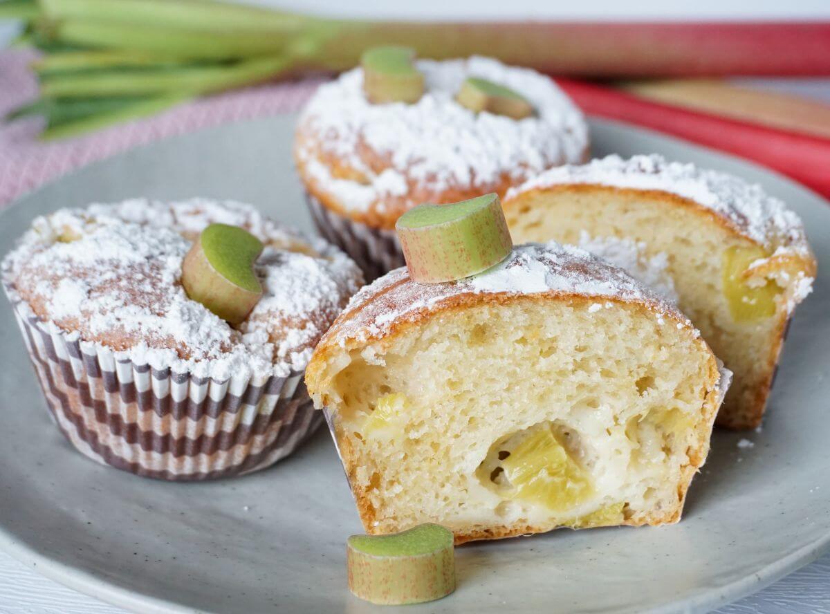 Rhabarbermuffins mit Joghurt