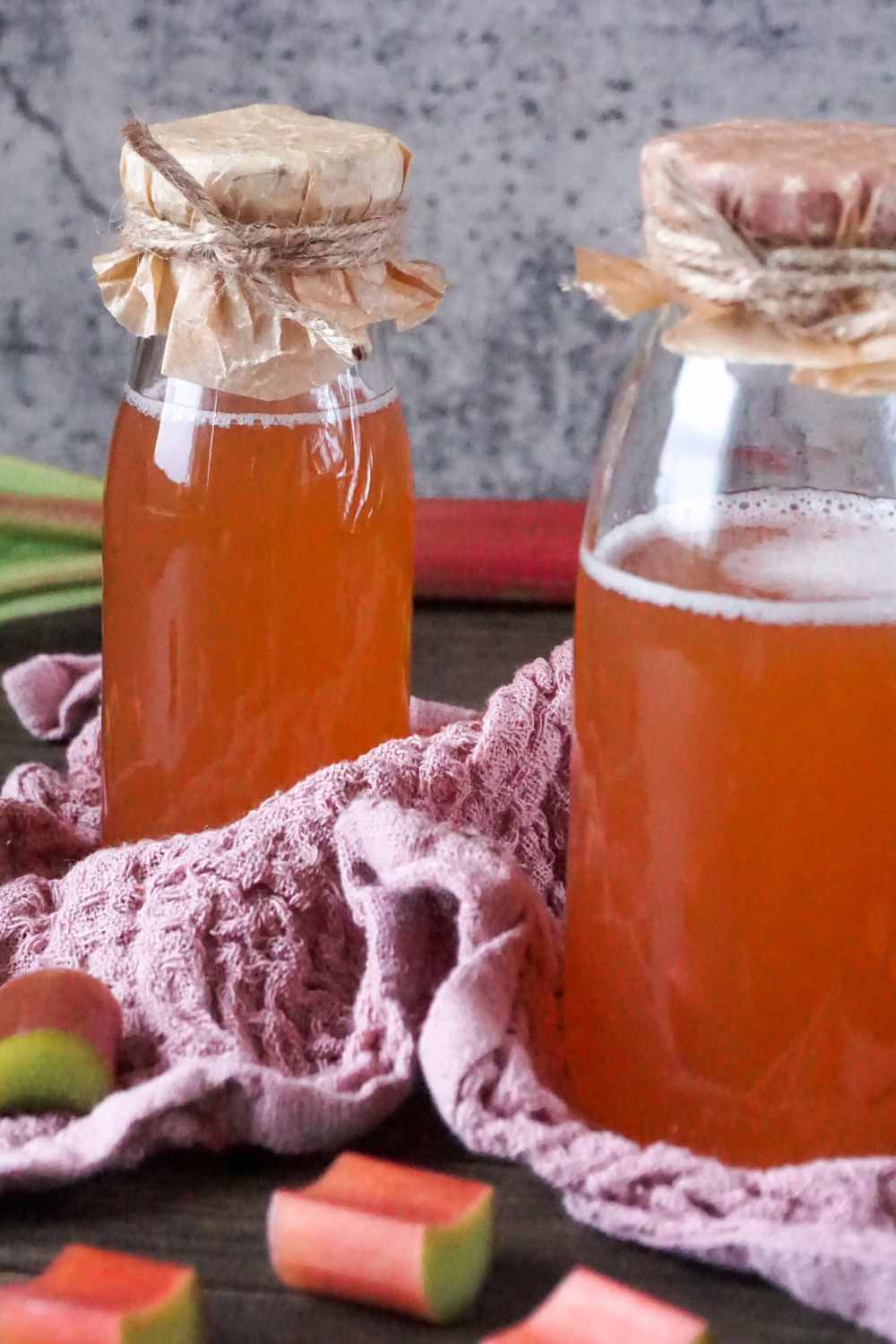 Rhabarbersirup - Rezepte Suchen