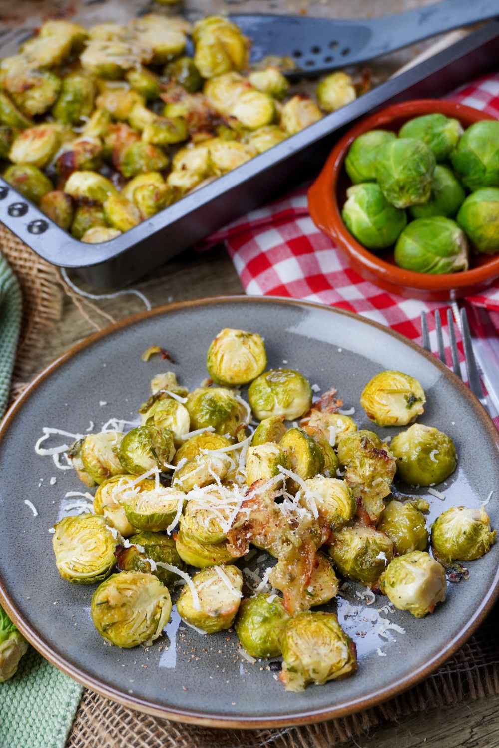 Rosenkohl aus dem Backofen mit Parmesan & Honig