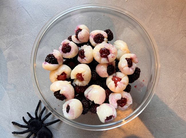 Rote Früchte Halloween Bowle ohne Alkohol