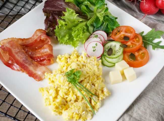Rührei mit Speck Rührei mit Speck