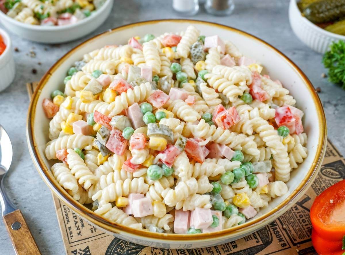 Die 10 besten Salate zum Grillen &ndash; von klassisch bis &uuml;berraschend