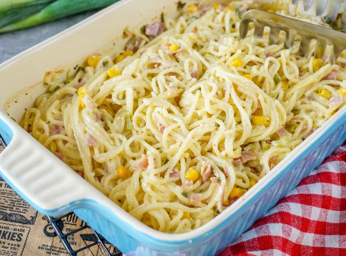 Schinken-Lauch-Spaghetti aus dem Ofen