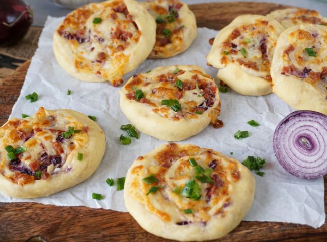 Schnelle Flammkuchen Schnecken Schnelle Flammkuchen Schnecken