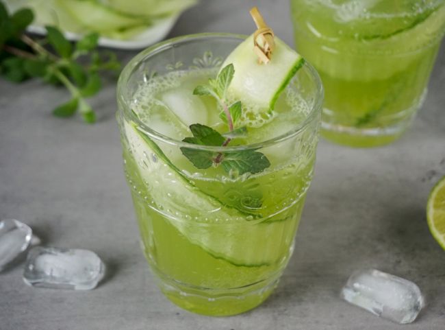 Selbstgemachte Limonade Gurke Ingwer Minze Selbstgemachte Limonade Gurke Ingwer Minze