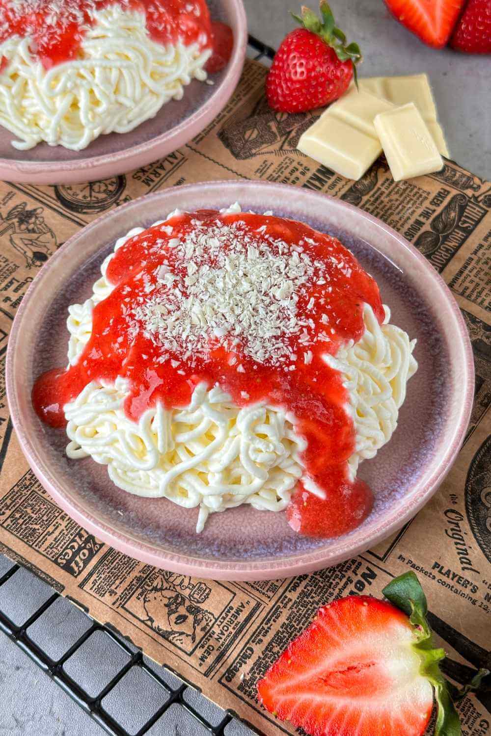 Spaghetti Eis Dessert mit Mascarpone