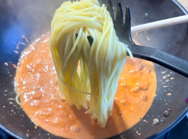 Spaghetti mit Garnelen Tomatensauce