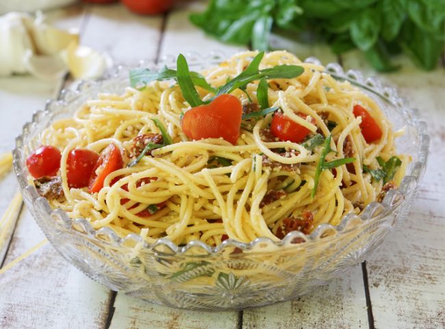 Spaghetti Reste Salat