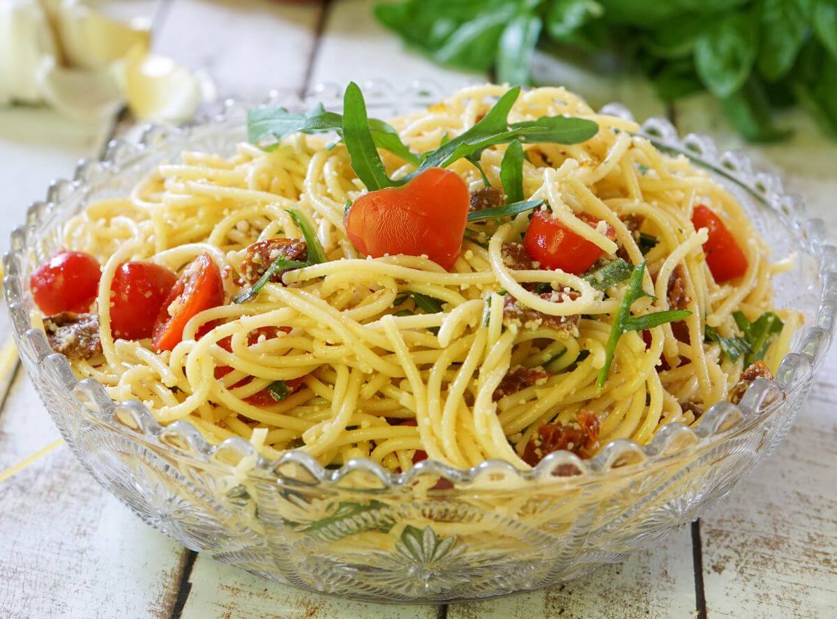 Einfacher Spaghettisalat nach italienischer Art