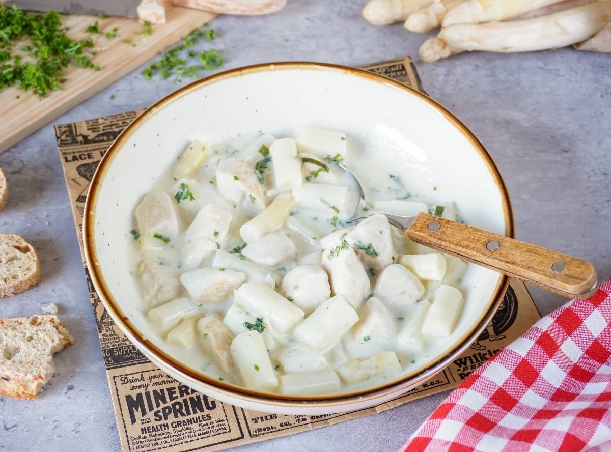 Spargel H&auml;hnchen Pfanne mit Sahnesauce