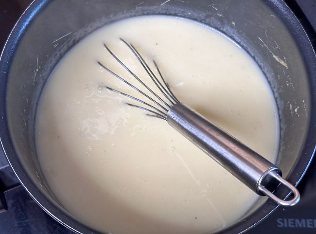 Spargelcremesuppe aus Schalen