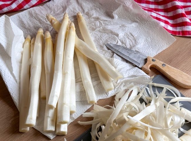 Klassische Spargelcremesuppe » Schnell &amp; einfach