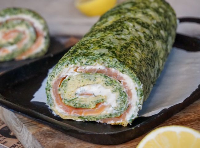 Spinat-Lachs-Rolle mit Frischkäse