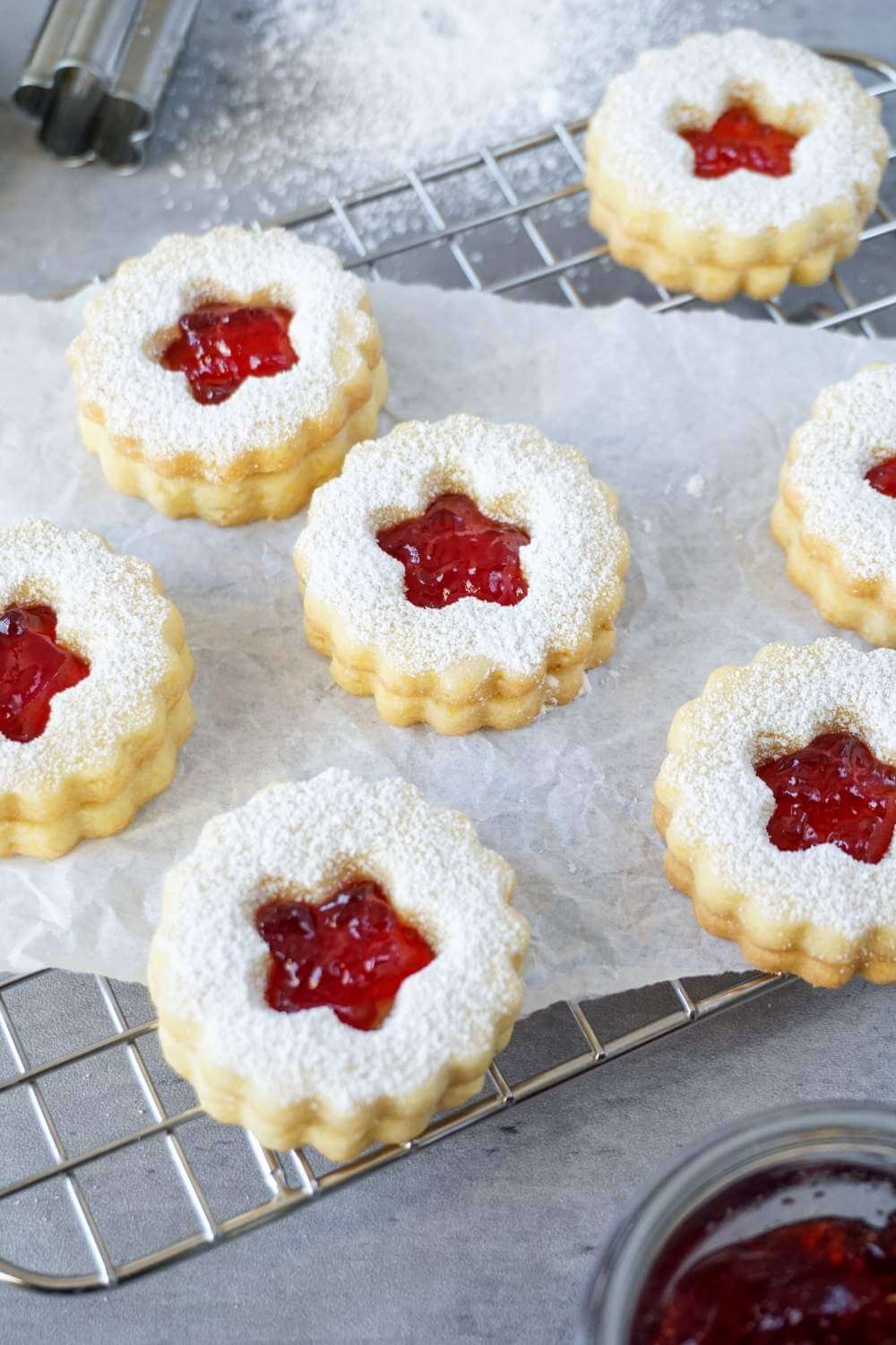 Spitzbuben – bezaubernd einfaches Rezept Spitzbuben – bezaubernd einfaches Rezept