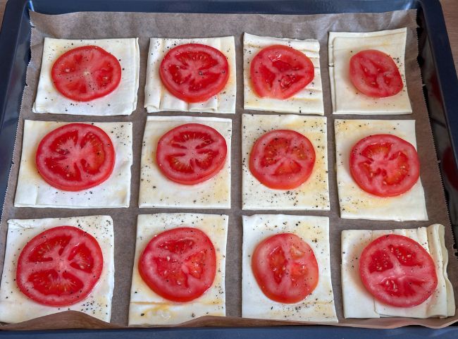 Tomate Blätterteig Häppchen