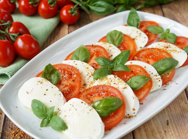 Tomate-Mozzarella-Basilikum