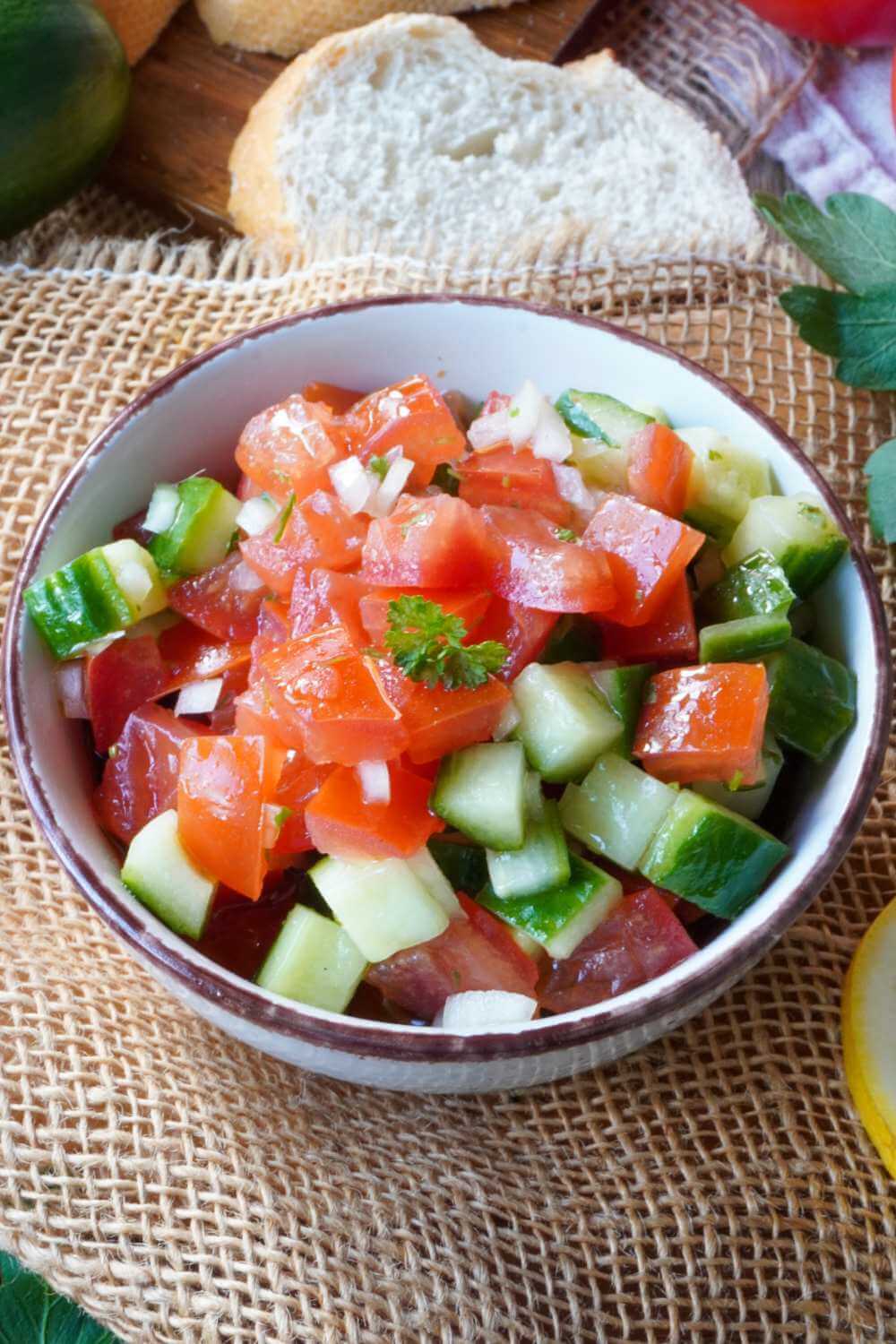Tomaten-Gurken-Salat Blitzrezept