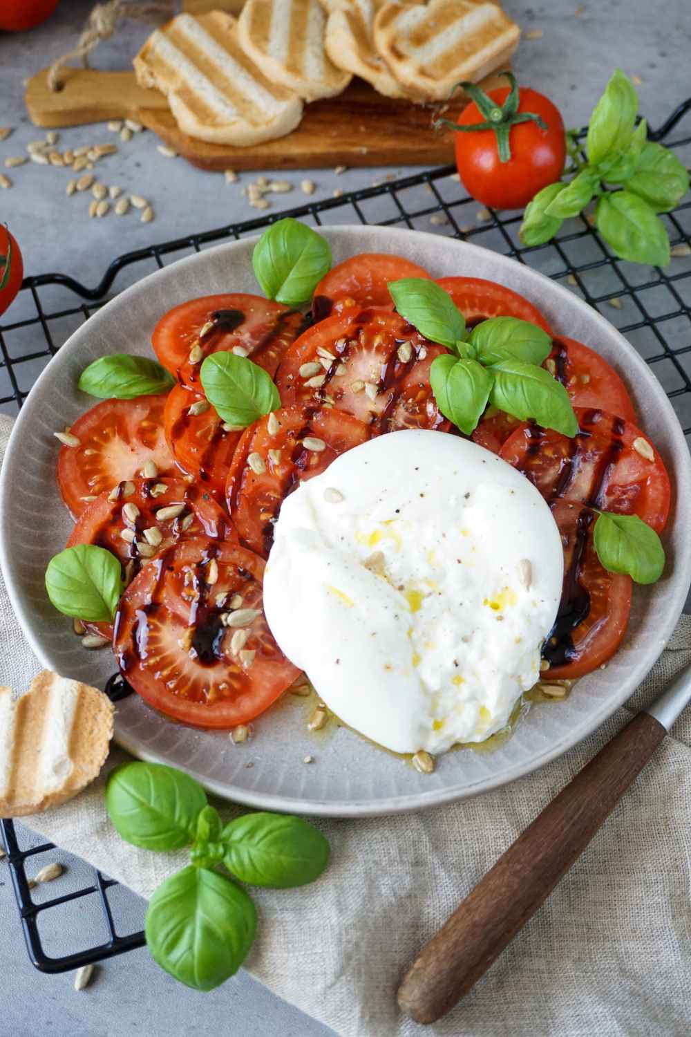 Burrata mit Tomaten