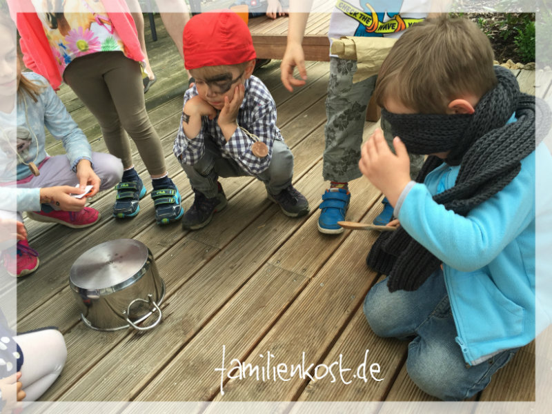 Piratenparty Kindergeburtstag Topfschlagen