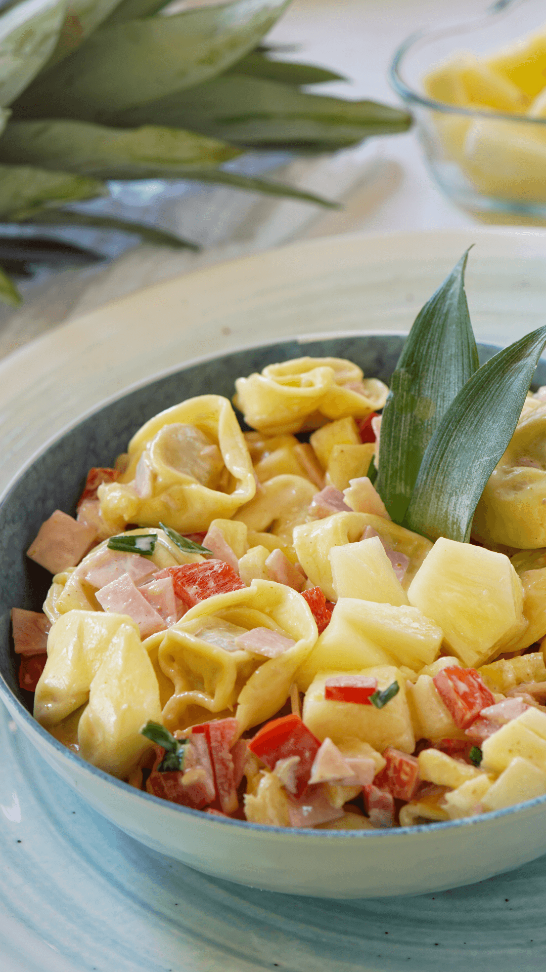 Tortellini-Salat Hawaii