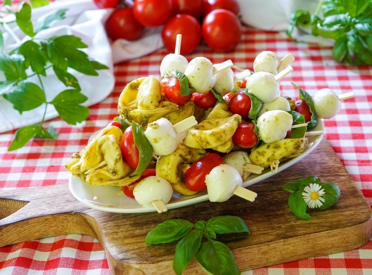 Tortellini-Spieße Tomate & Mozzarella
