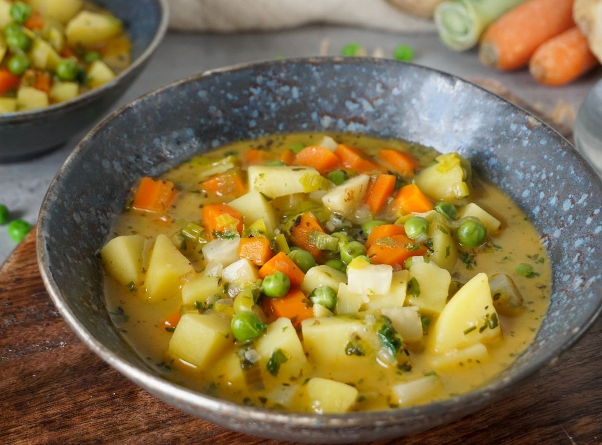 Veganer Eintopf mit Kartoffeln