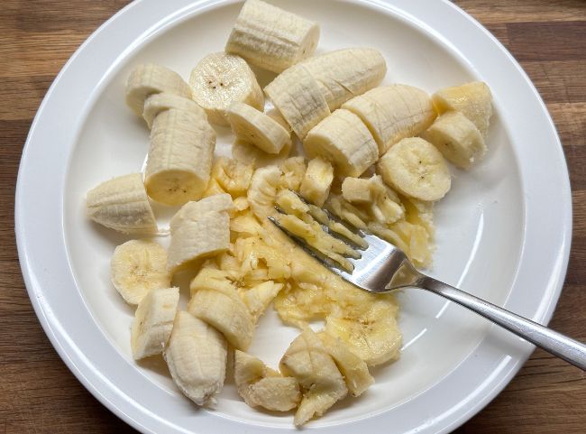 veganes Bananenbrot Bananen zerdrücken
