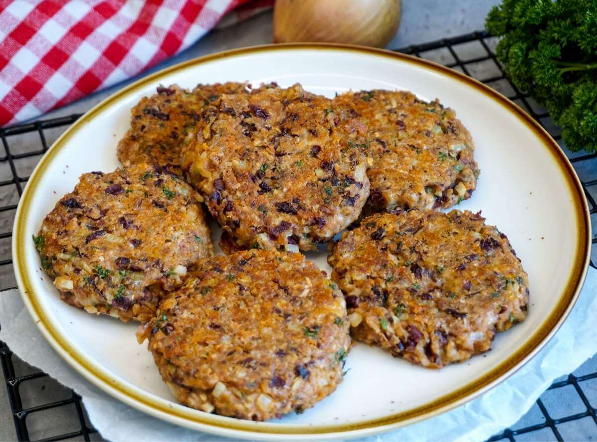 Vegetarische Frikadellen „25-Minuten-Bohnen-Hit“