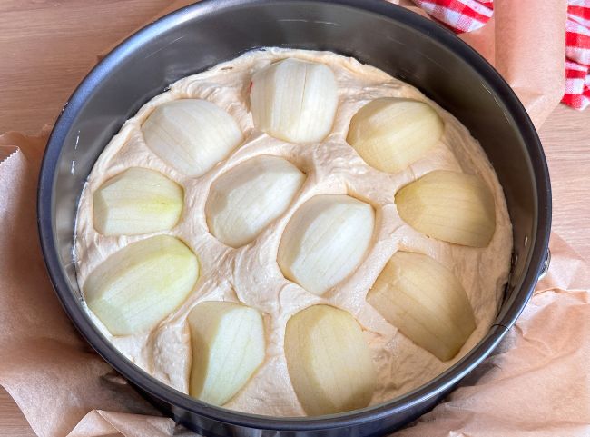 Versunkener Apfelkuchen saftig