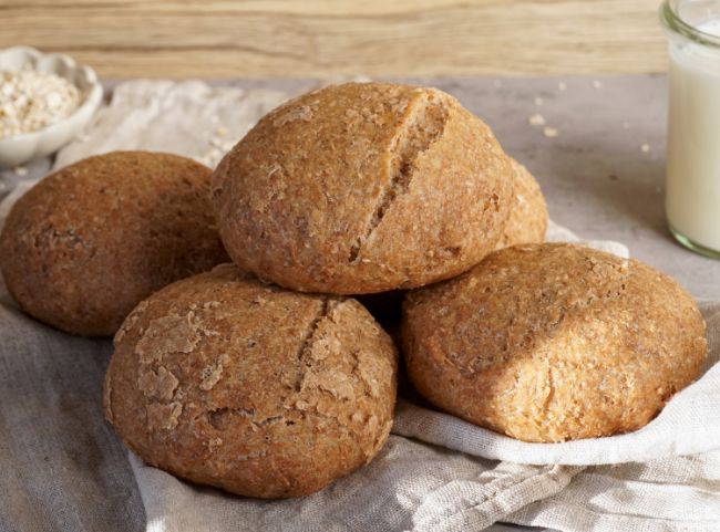 Vollkornbrötchen mit Buttermilch