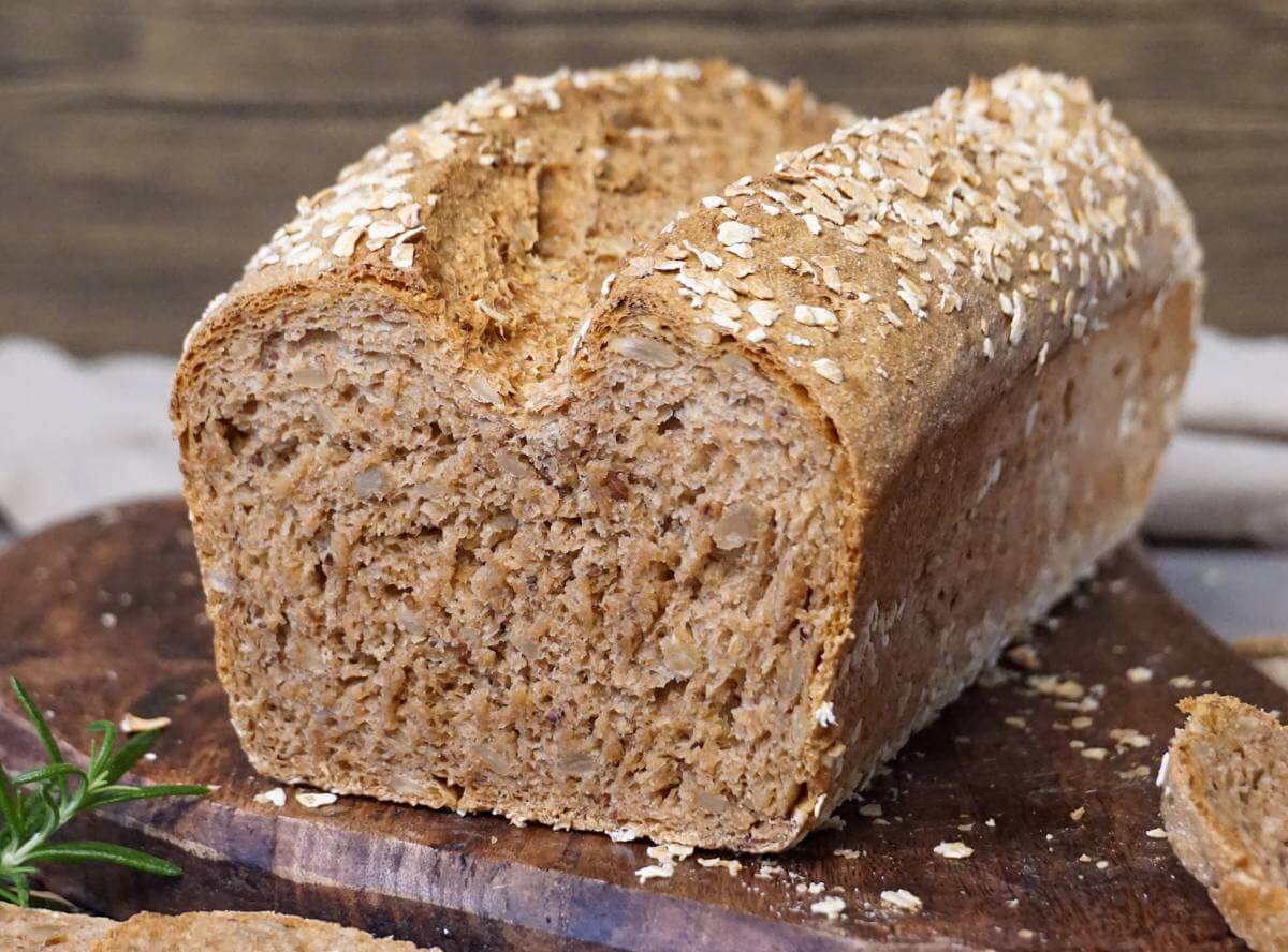 Vollkornbrot backen - so einfach mit diesem Rezept