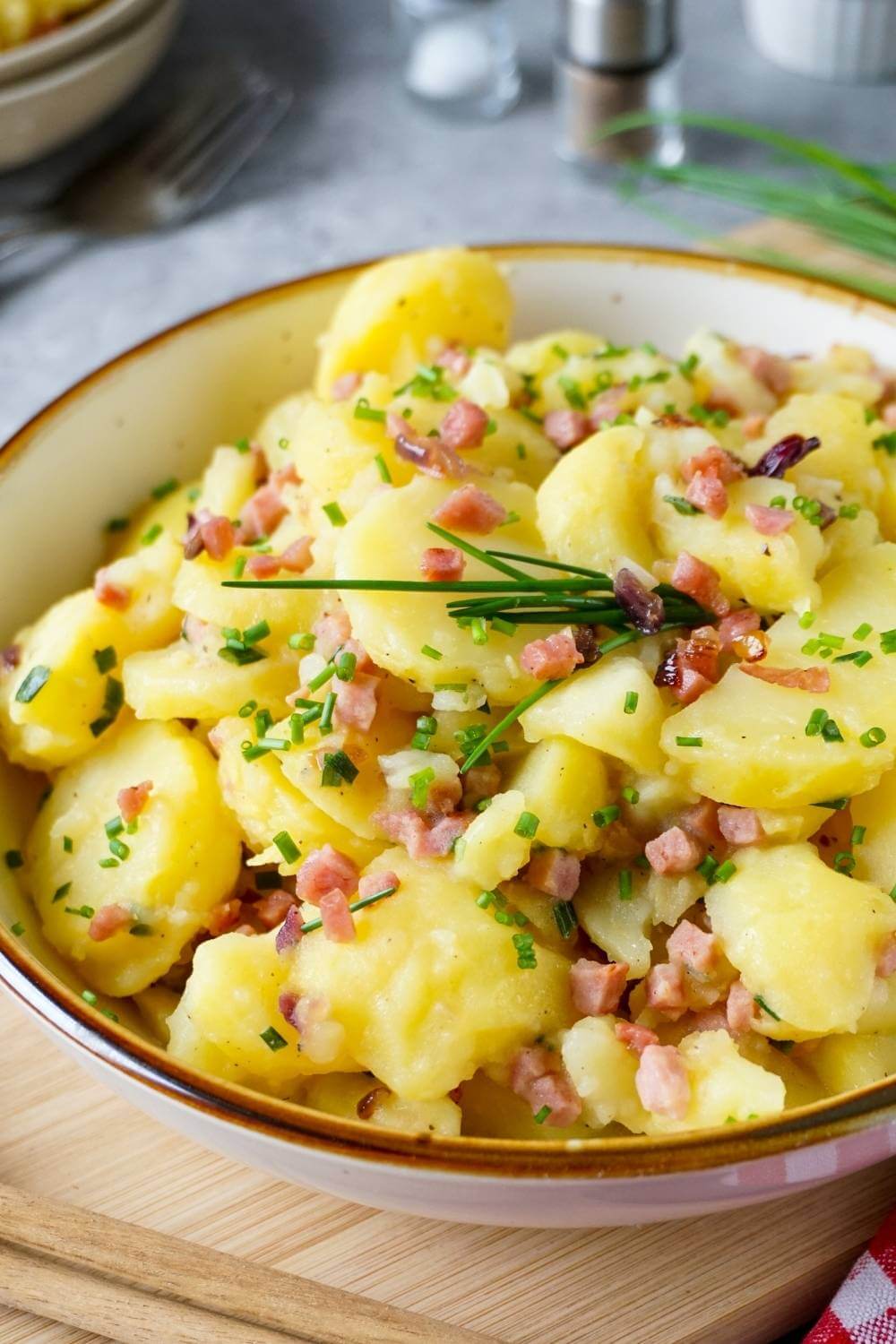 Warmer Kartoffelsalat, der einfach begeistert
