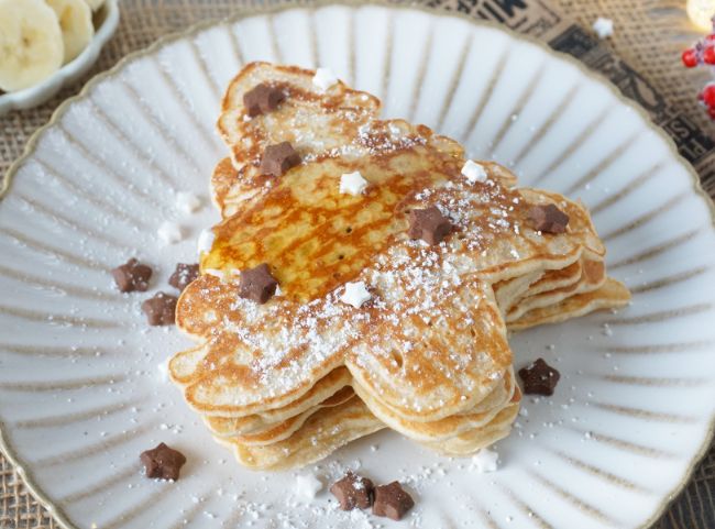 Weihnachts-Pancakes Tannenbaum