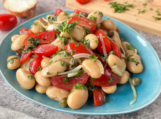 Weiße Bohnen Salat mit Tomaten