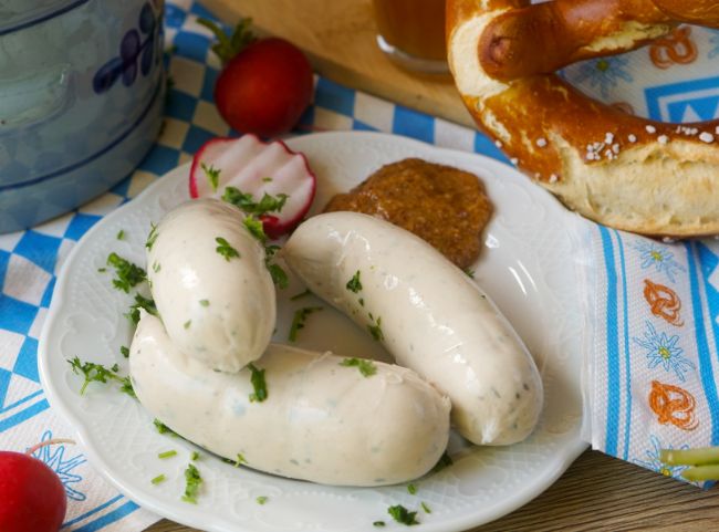 Wei wurst Mit Kartoffelp ree Wei wurst Mit Kartoffelp ree D nfleisch 