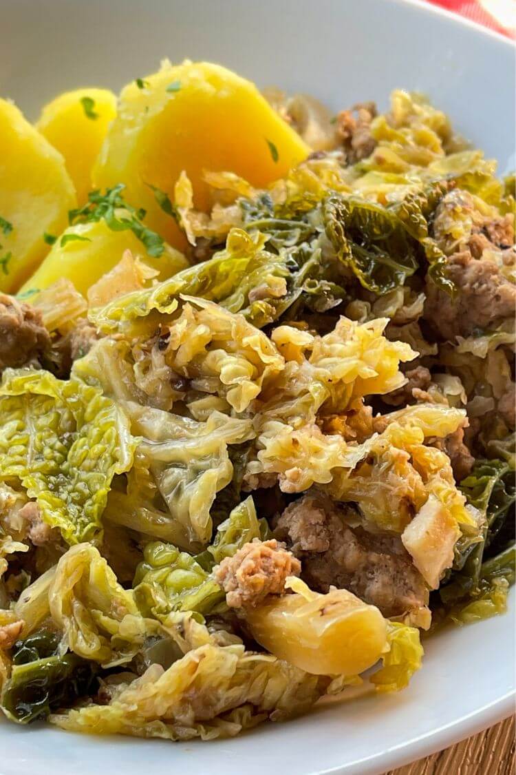 Pikanter Wirsingeintopf Mit Hackfleisch - Rezepte Suchen