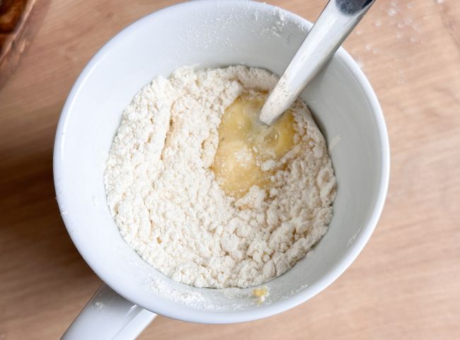 Zitronen Tassenkuchen Heißluftfritteuse mischen