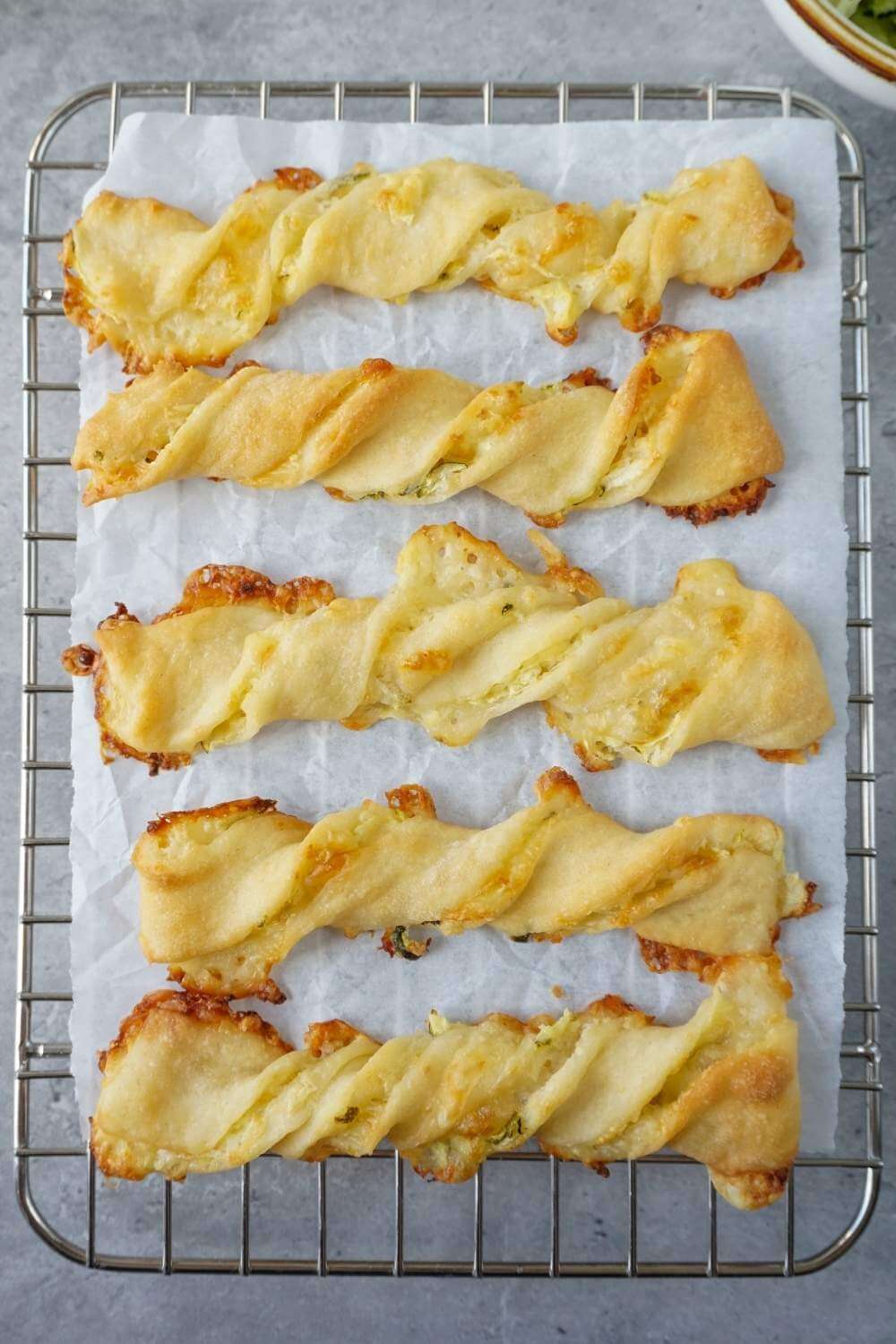 Zucchinistangen mit Käsefüllung - schnell & einfach Zucchinistangen mit Käsefüllung - schnell & einfach