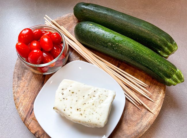 Zucchini Spieße mit Käse