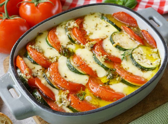 Zucchini-Tomaten-Auflauf Zucchini-Tomaten-Auflauf