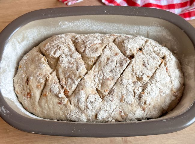 Zwiebelbrot backen